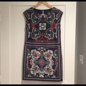 Banana Republic shift dress cap sleeves. Like New.